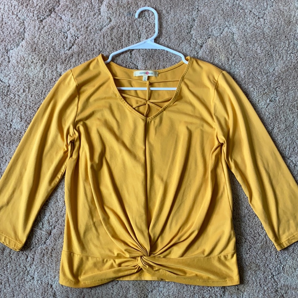 Long Sleeve Knot Shirt